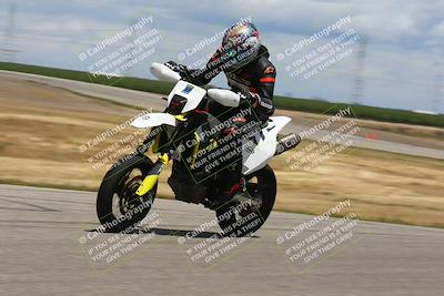 media/Apr-26-2024-TrackDaz (Fri) [[c4b677d280]]/B Group/120pm (Wheelie Bump)/